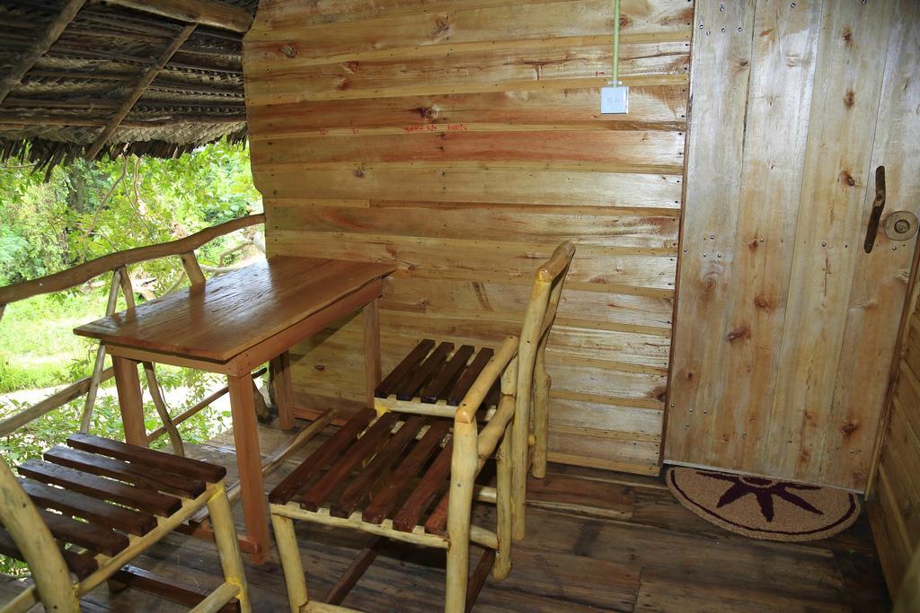 Kumbuk Tree House Villa Tissamaharama Kültér fotó